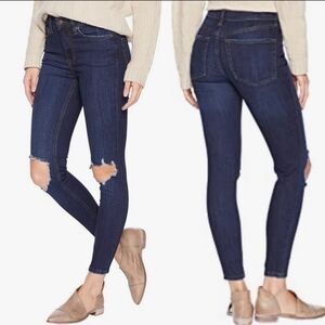 NWT Free People Distressed Skinny Jeans 24